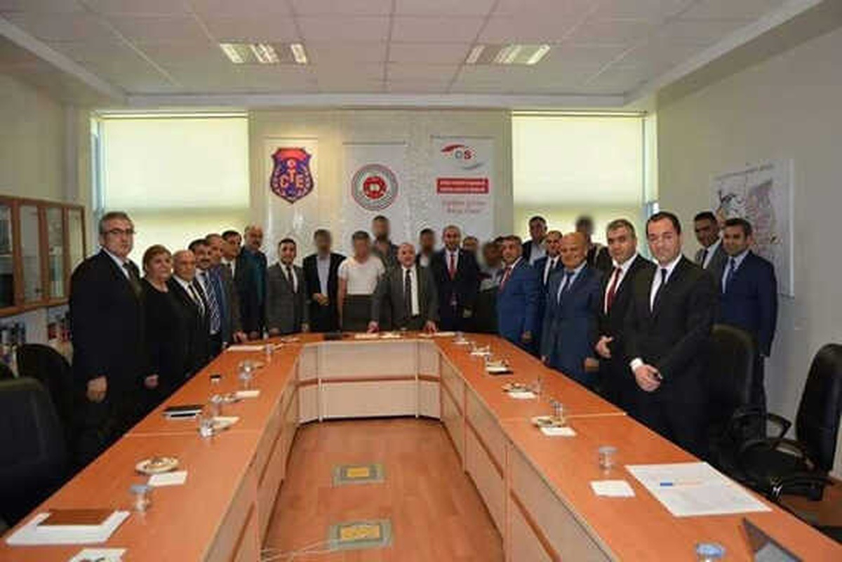 Kalorifer Ateşçiliği Eğitimi Verilen Hükümlüler Sertifikalarını Aldı