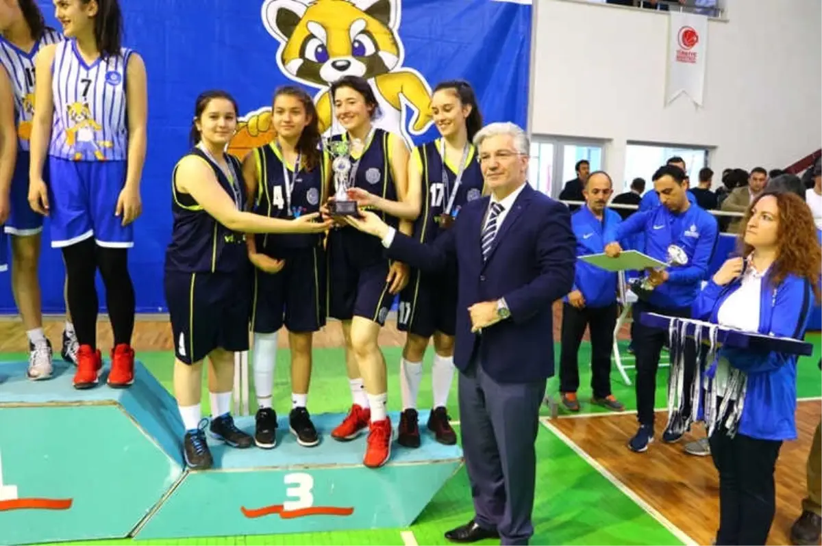 Kardeş Pası\'nda Şampiyon Kardeşlik Oldu