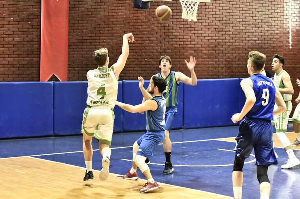 Mamak Belediyesi, Altınel Spor Kulübü\'nü Farklı Mağlup Etti