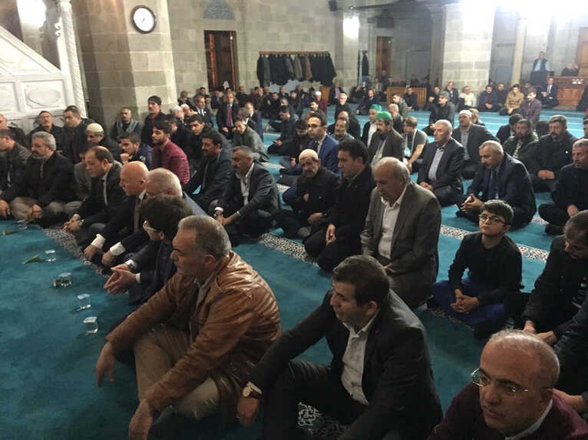 Merhum Alparslan Türkeş Ölüm Yıldönümünde Mevlit Programı ile Anıldı