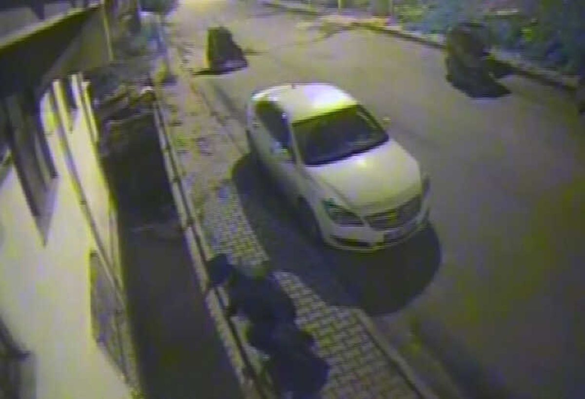 Ataşehir\'de Demir Hırsızları Kamerada