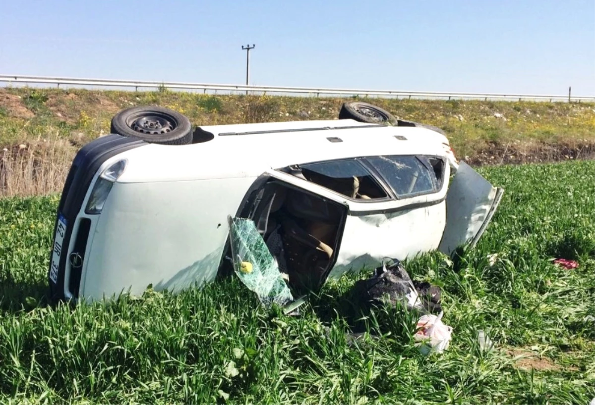 Sungurlu\'da Trafik Kazası: 3 Yaralı