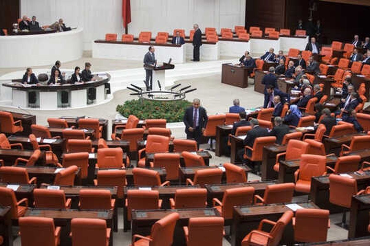 TBMM\'de Süre Kısaltmayla İlgili Grup Önerisi Kabul Edildi