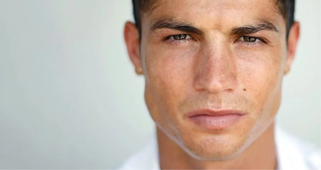 Ünlü Sunucu Bekir Develi, Ronaldo\'yu İslam\'a Davet Etti