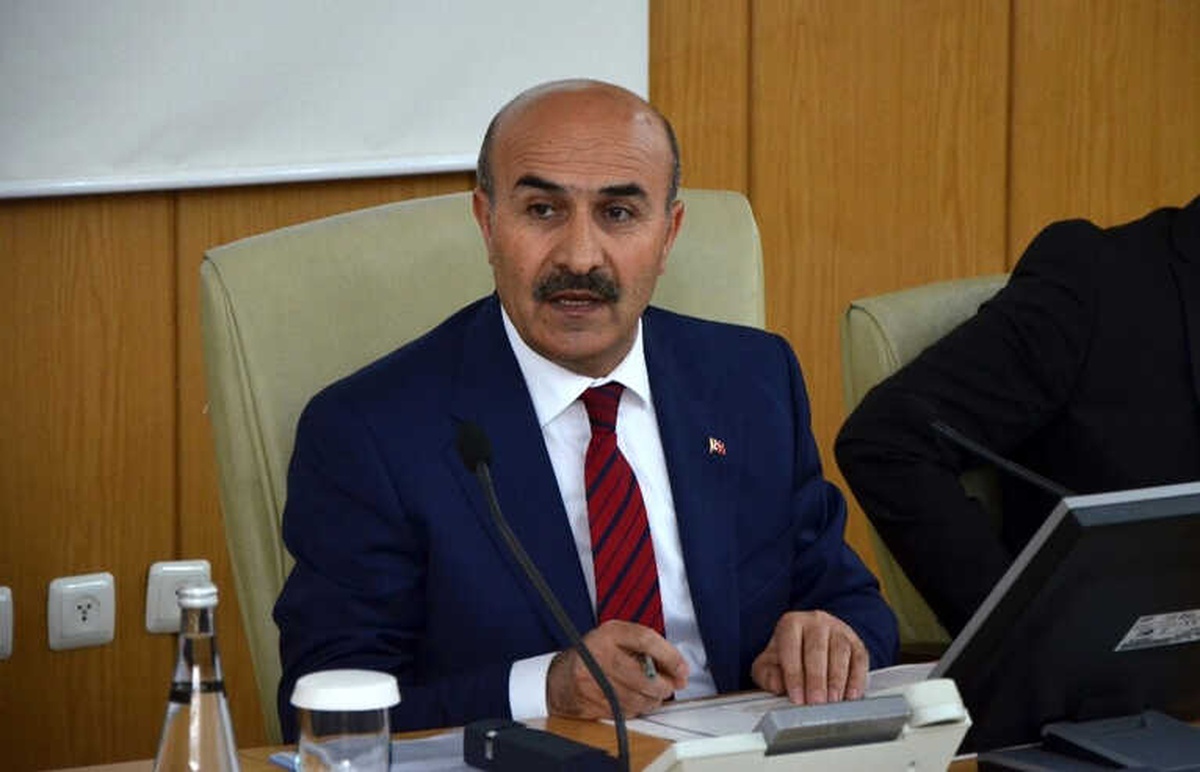 Vali Demirtaş: "At ve Eşek Kesimiyle Mücadeleye Ağırlık Verilmeli"
