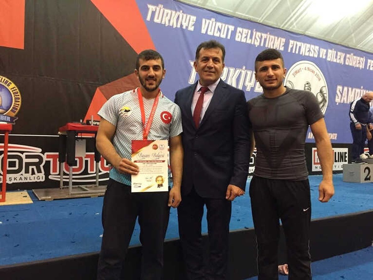 Ağçed Bilek Güreşi Ekibi Avrupa\'da Türkiye\'yi Temsil Edecek