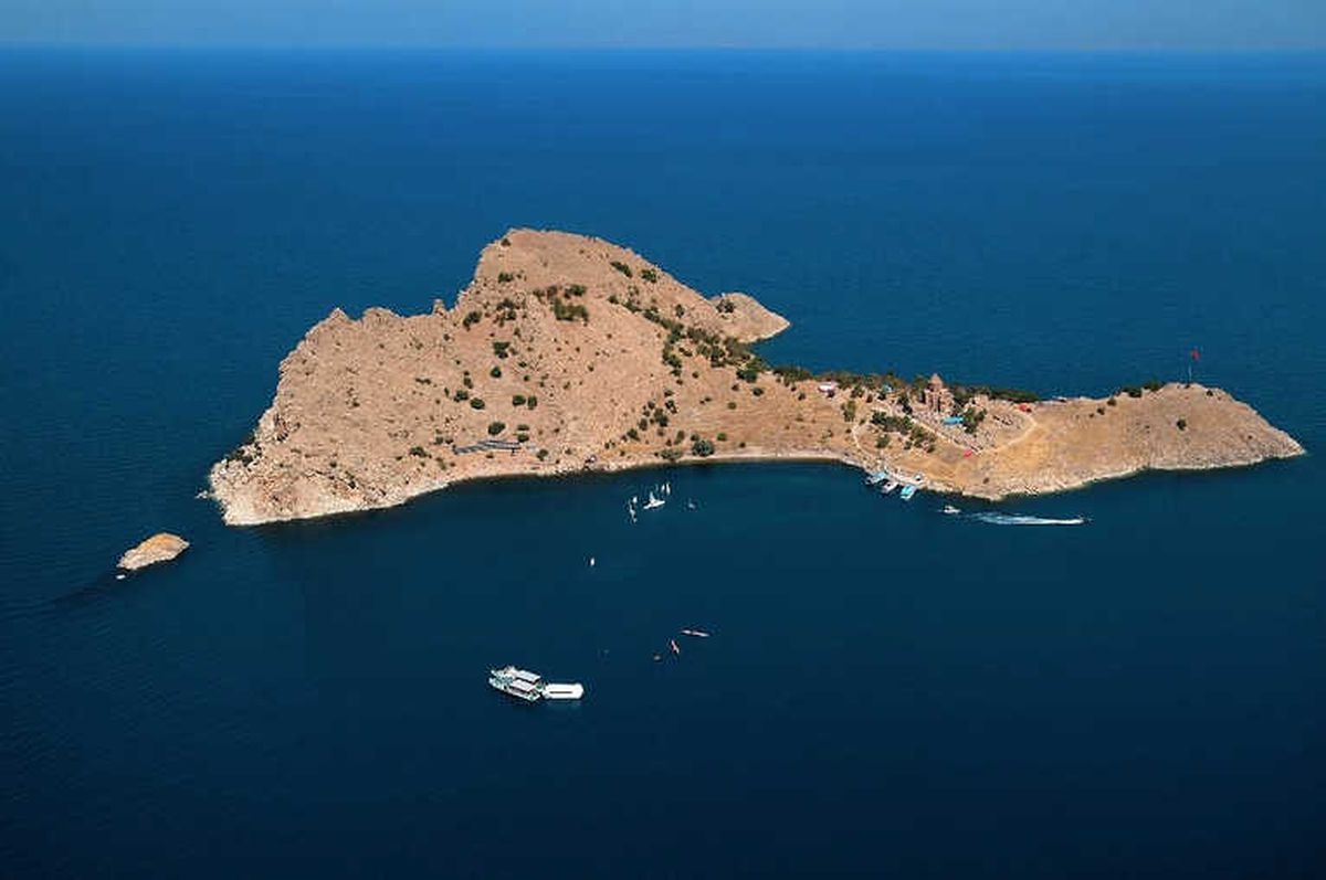 Akdamar Adası\'na 4.5 Milyon Liralık Can Damarı