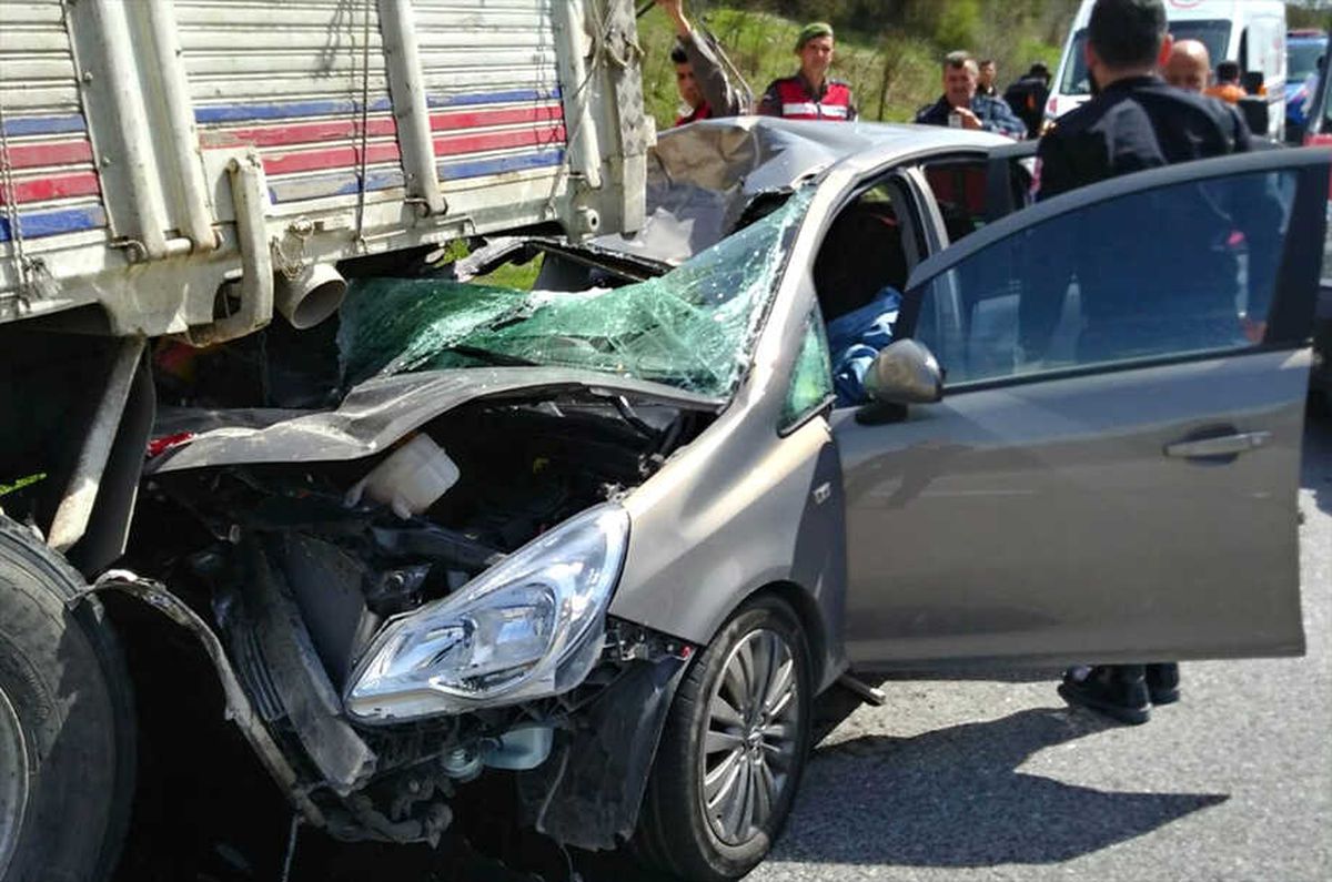 Bilecik\'te Trafik Kazası: 2 Yaralı