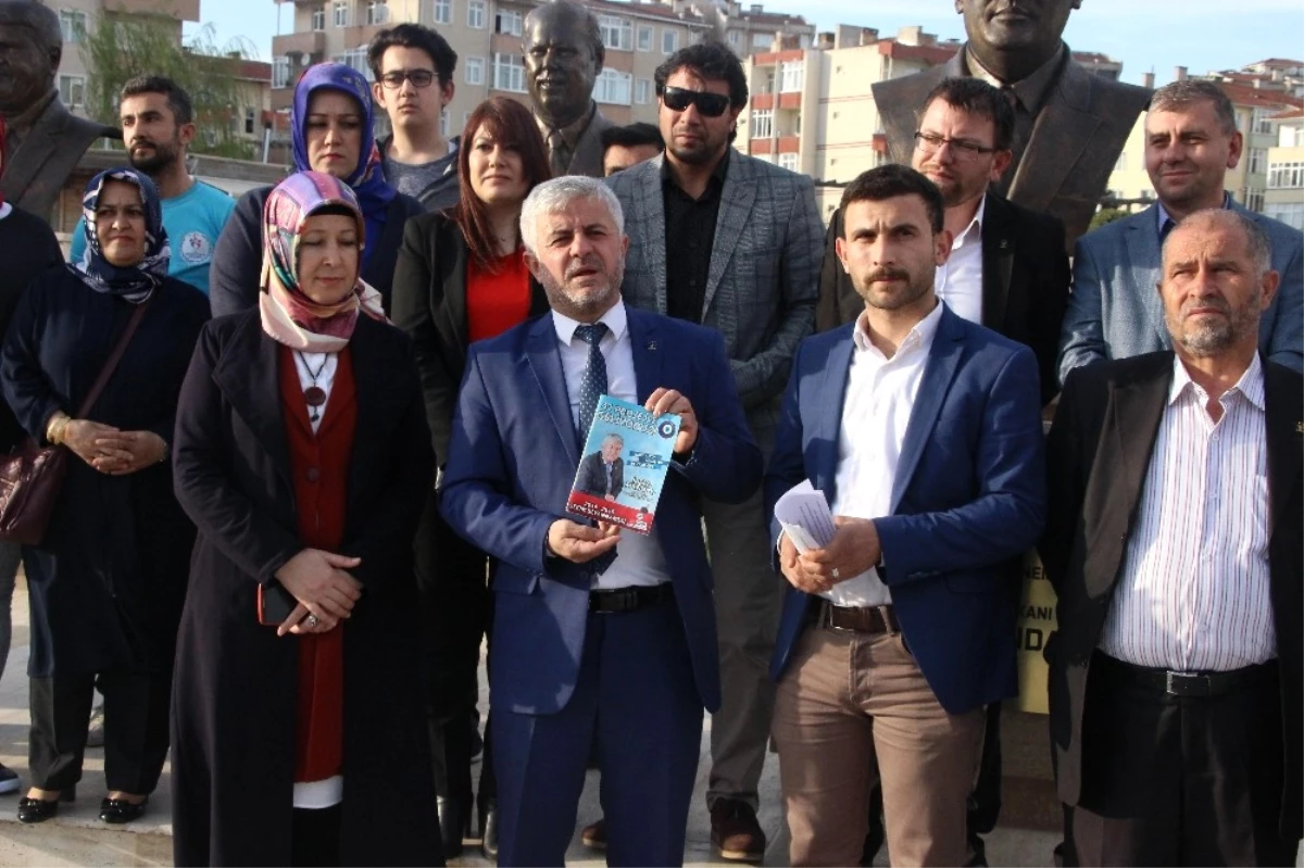 Büstünü Diken CHP\'li Belediye Başkanı İrfan Mandalı\'ya Tepkiler Durmak Bilmiyor