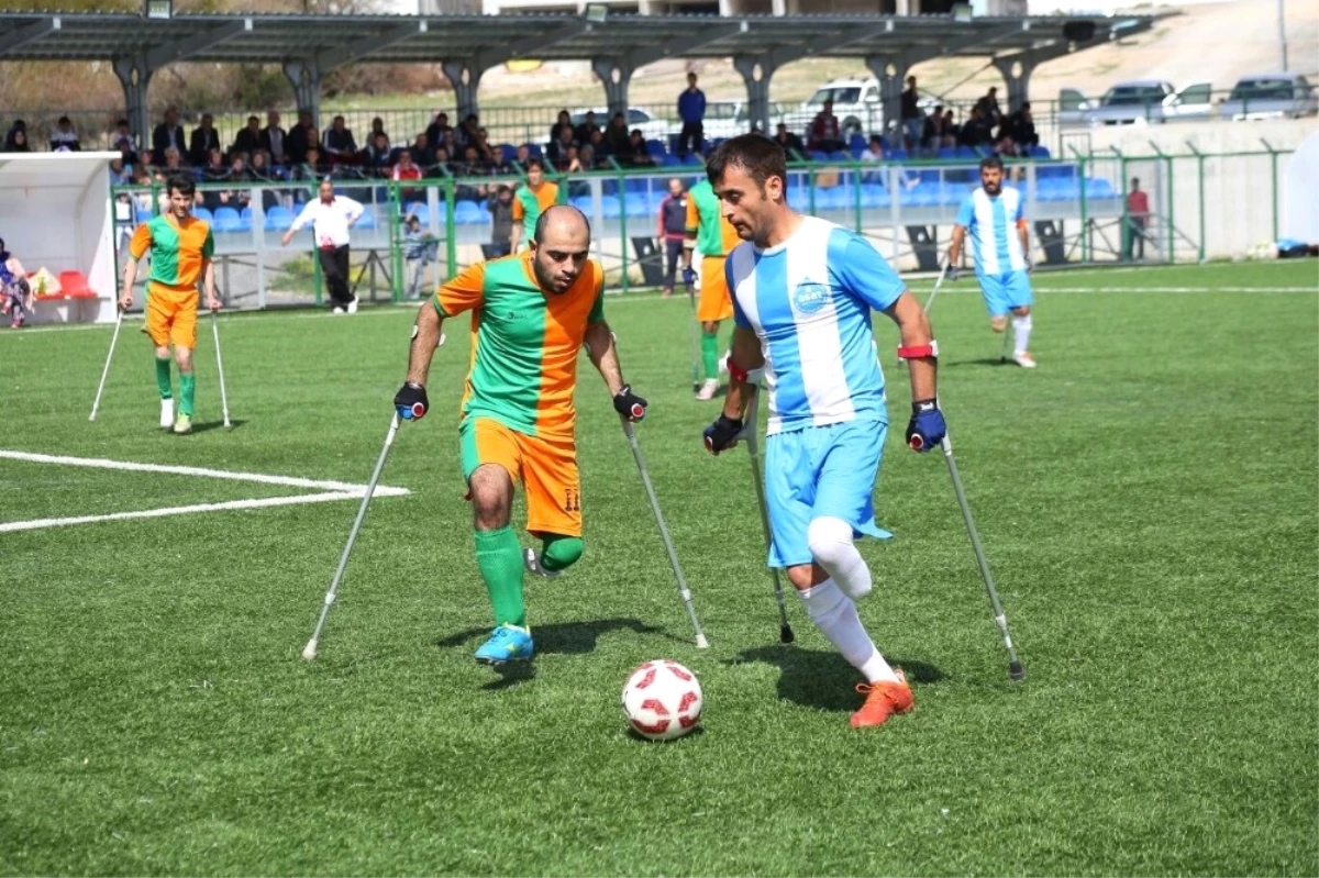Büyükşehir Belediyesi Ampute Futbol Takımı Şampiyonluk İçin Son Virajda