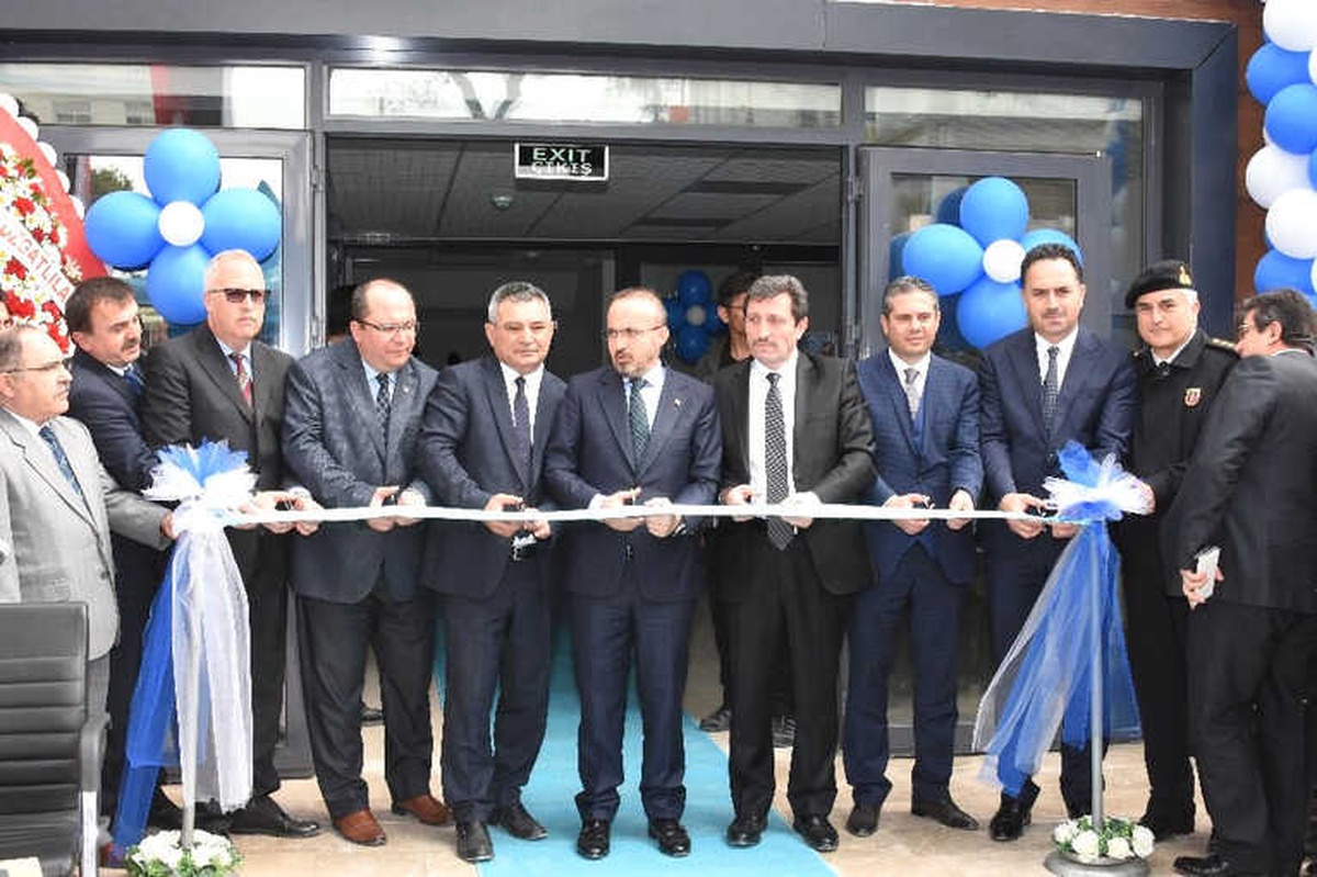 Çomü Anafartalar Kapalı Spor Salonu Törenle Açıldı