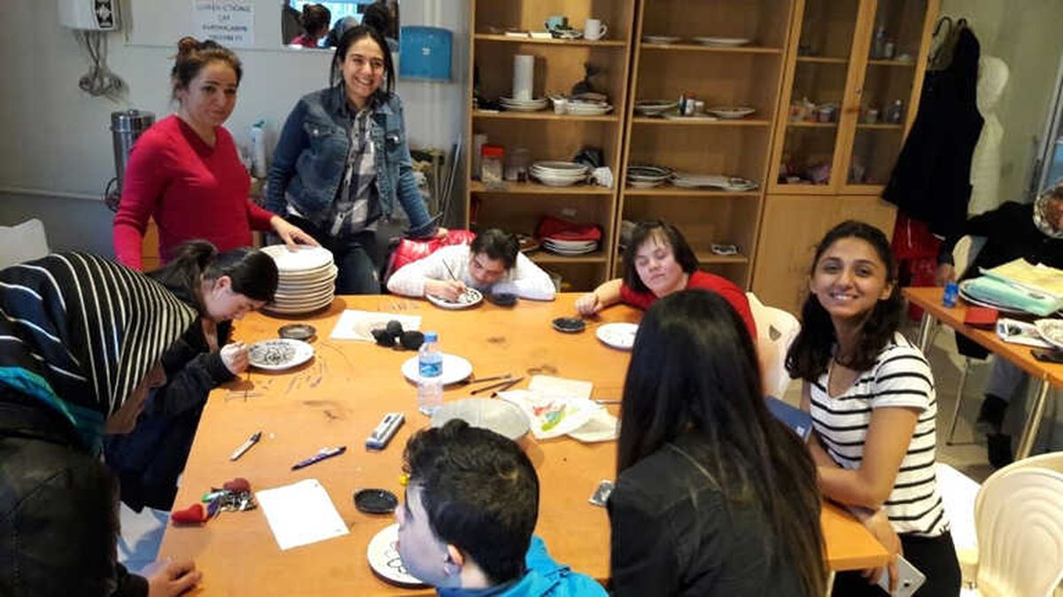 Engelsiz Sanat Merkezi İlgi Görüyor