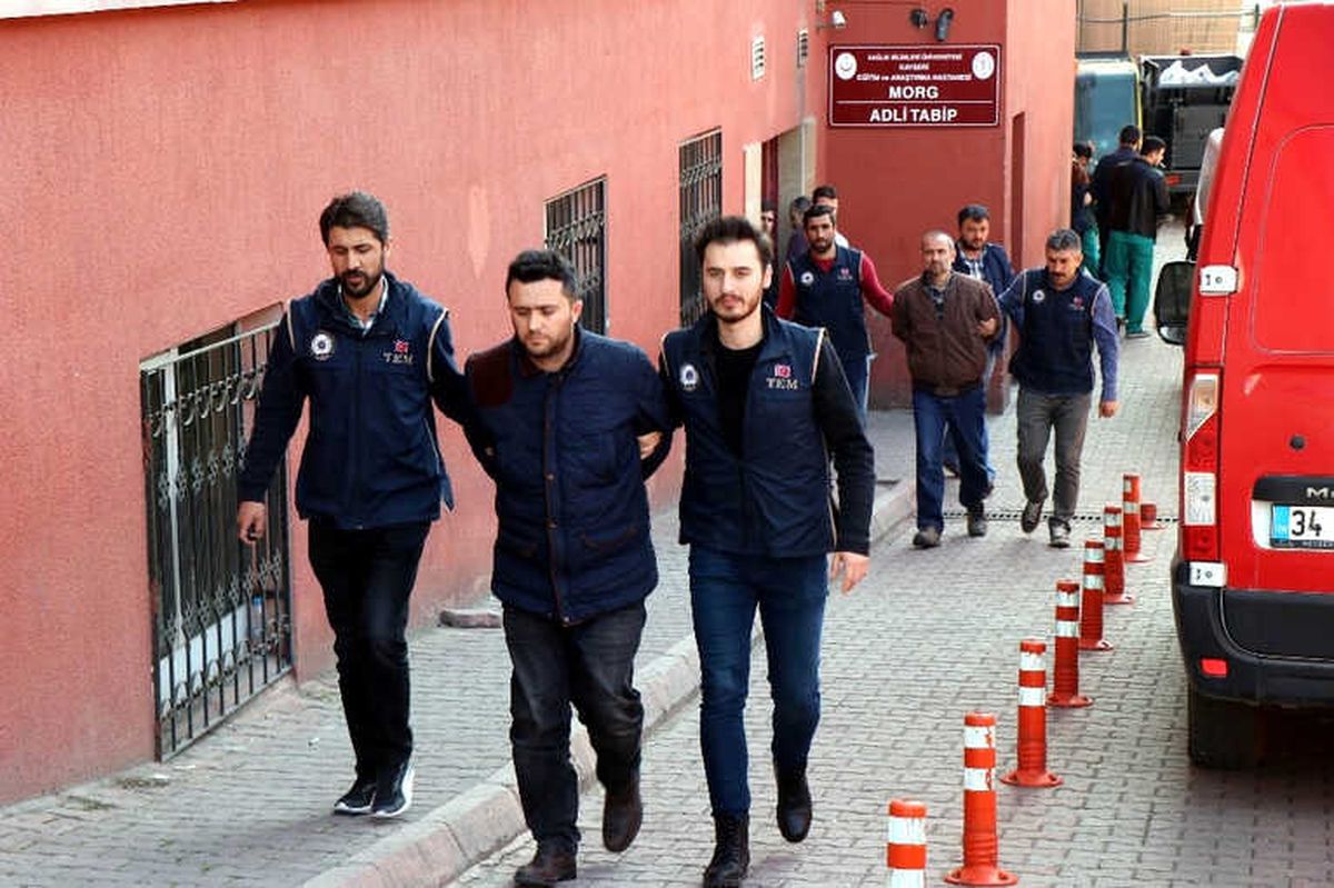 Gaybubet Evinde Yakalanan 2 Kişi Adliyeye Sevk Edildi