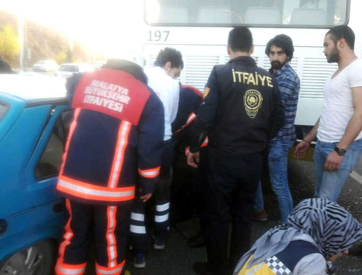 Malatya\'da Trafik Kazası: 2 Yaralı