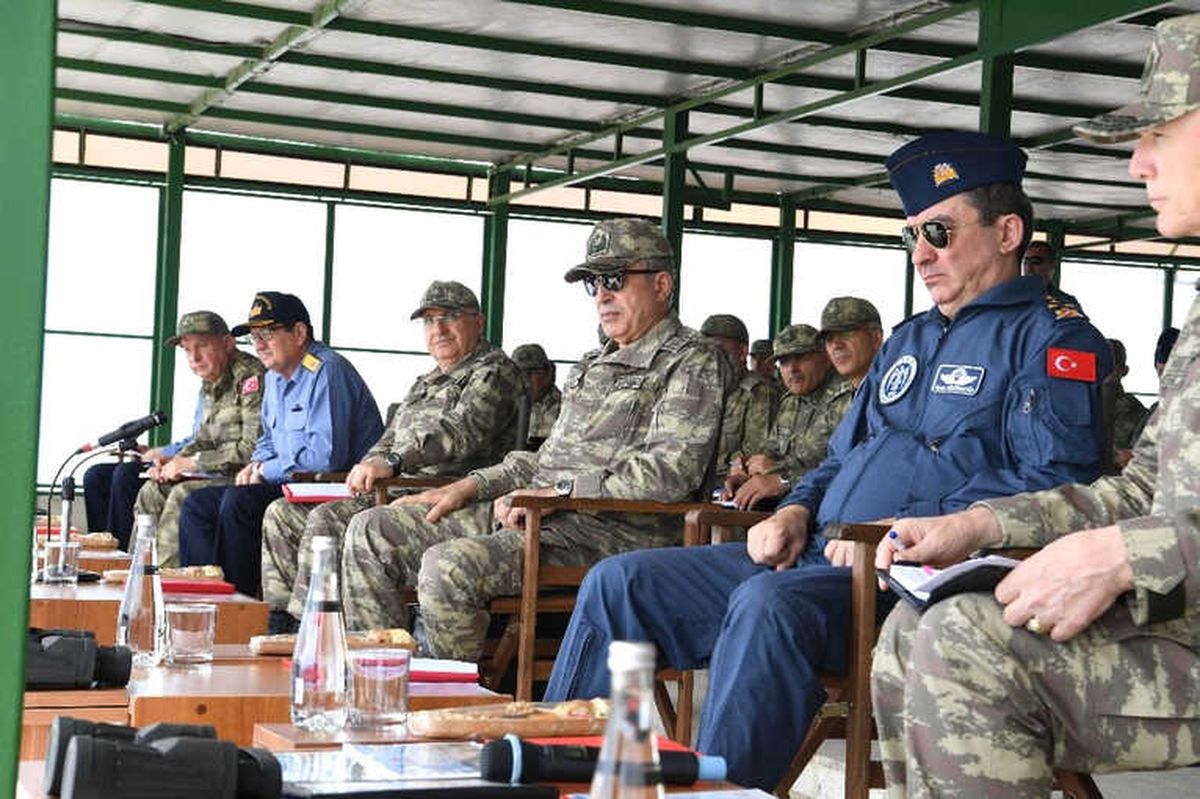 Orgeneral Akar, Ege Ordu Komutanlığında İncelemelerde Bulundu