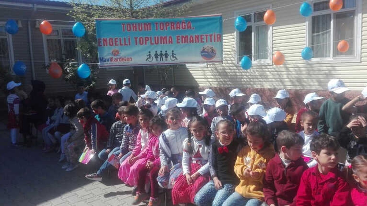 Palu\'da Otizm Ayı Farkındalık Etkinlikleri