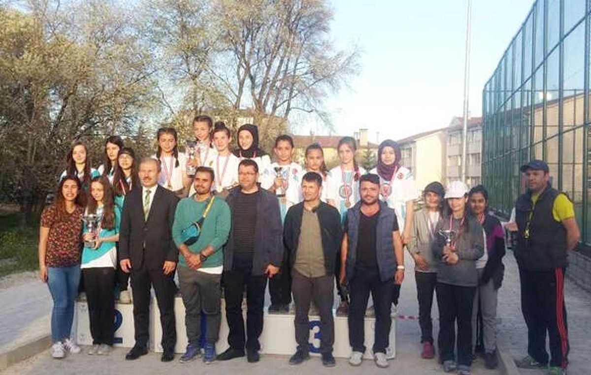 Şehitler Ortaokulundan Bocce Turnuvasında 2 İl Üçüncülüğü
