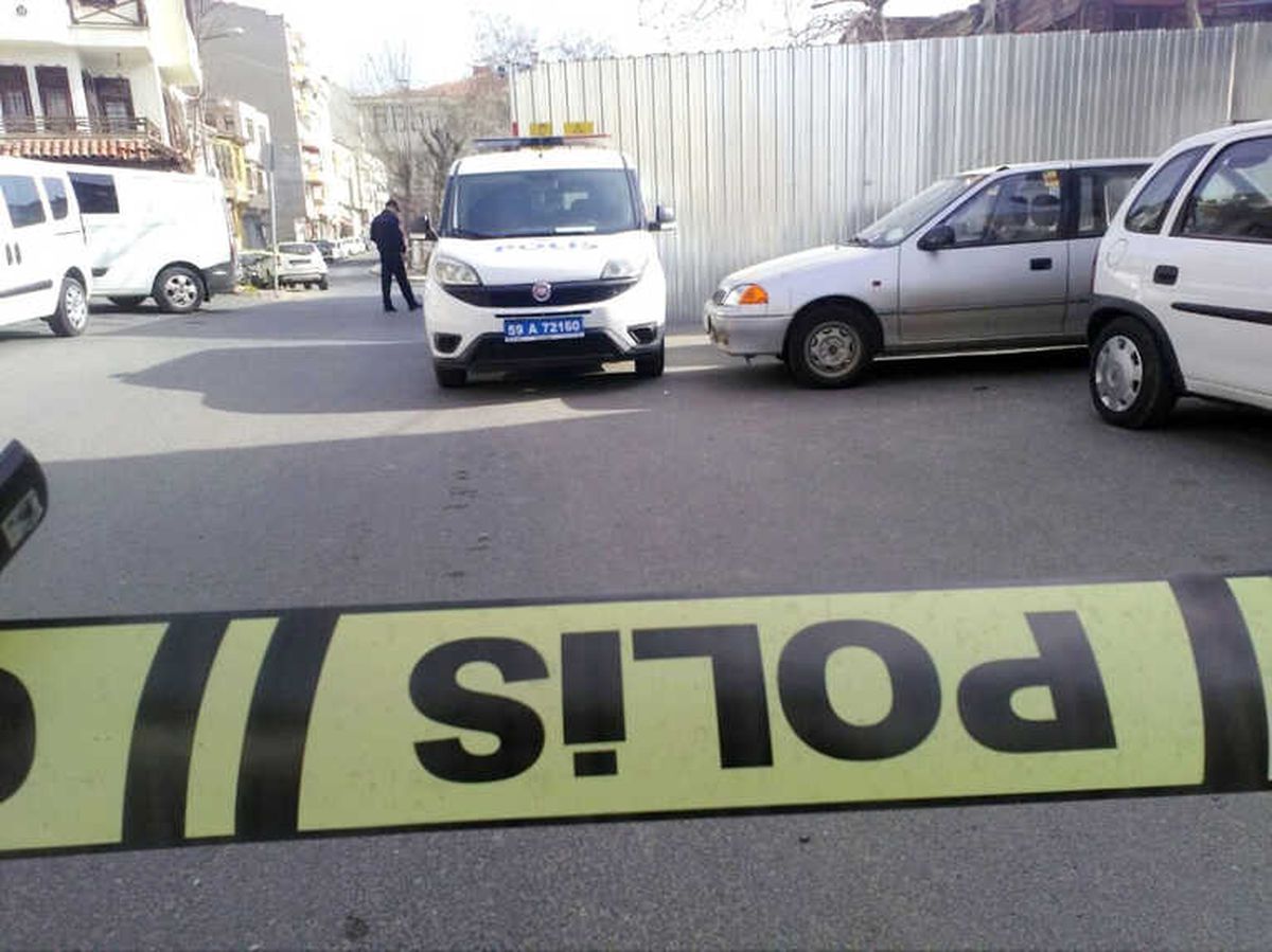 Tekirdağ\'da Patlamamış El Bombaları Bulundu