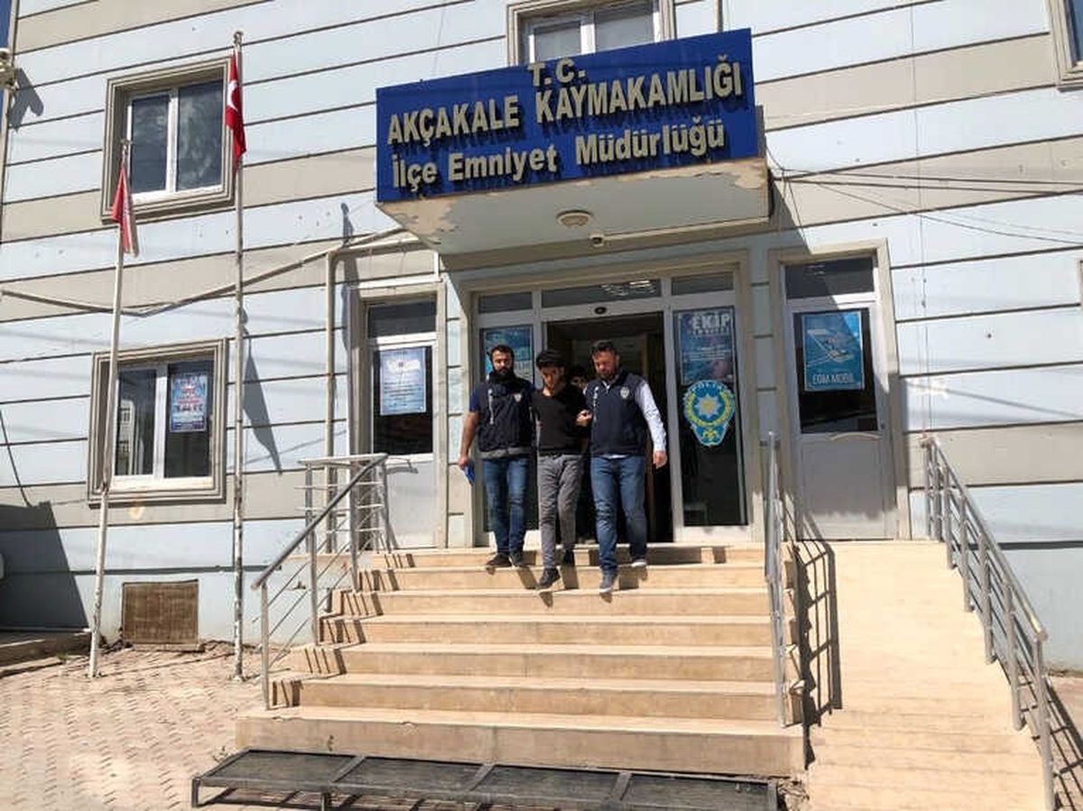 Uyuşturucu Satarken Suçüstü Yakalandı