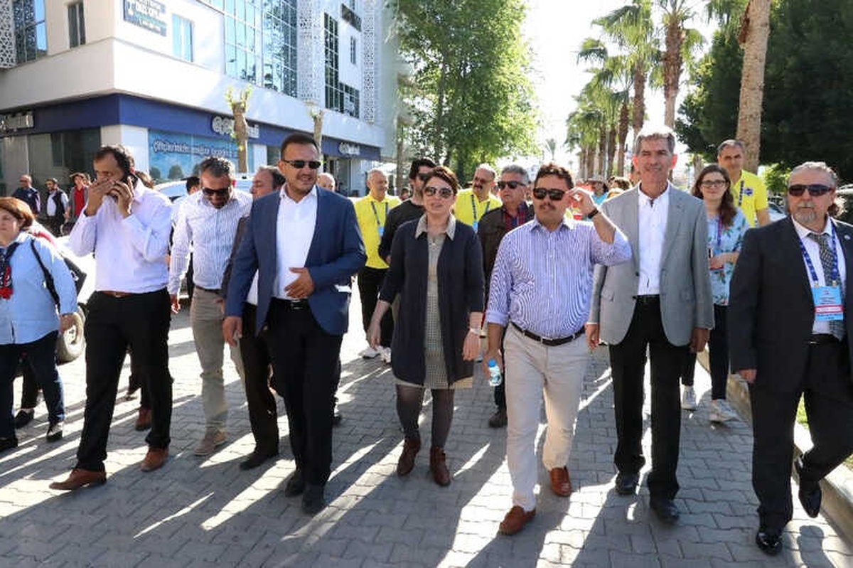 Zıpkıncılar, Mehter Eşliğinde Kortej Yürüyüşü Yaptı