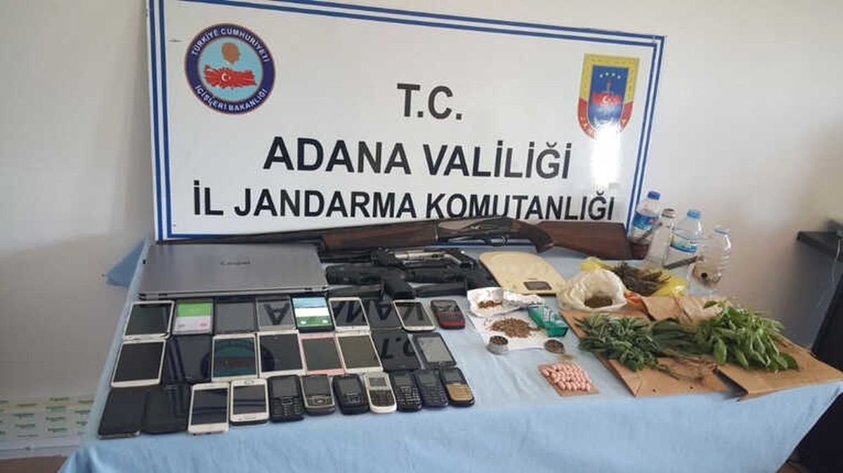 Adana\'da Uyuşturucu Operasyonu: 15 Tutuklama