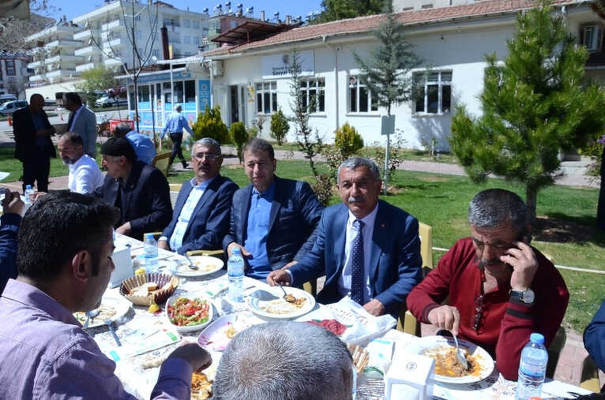 Akçadağ Mahalle Muhtarları Darende Belediyesi\'nin Misafiri Oldu