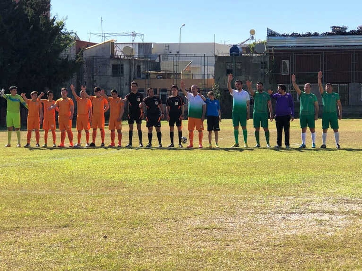 Bakan Çavuşoğlu, Lise Öğrencileriyle Futbol Maçı Yaptı