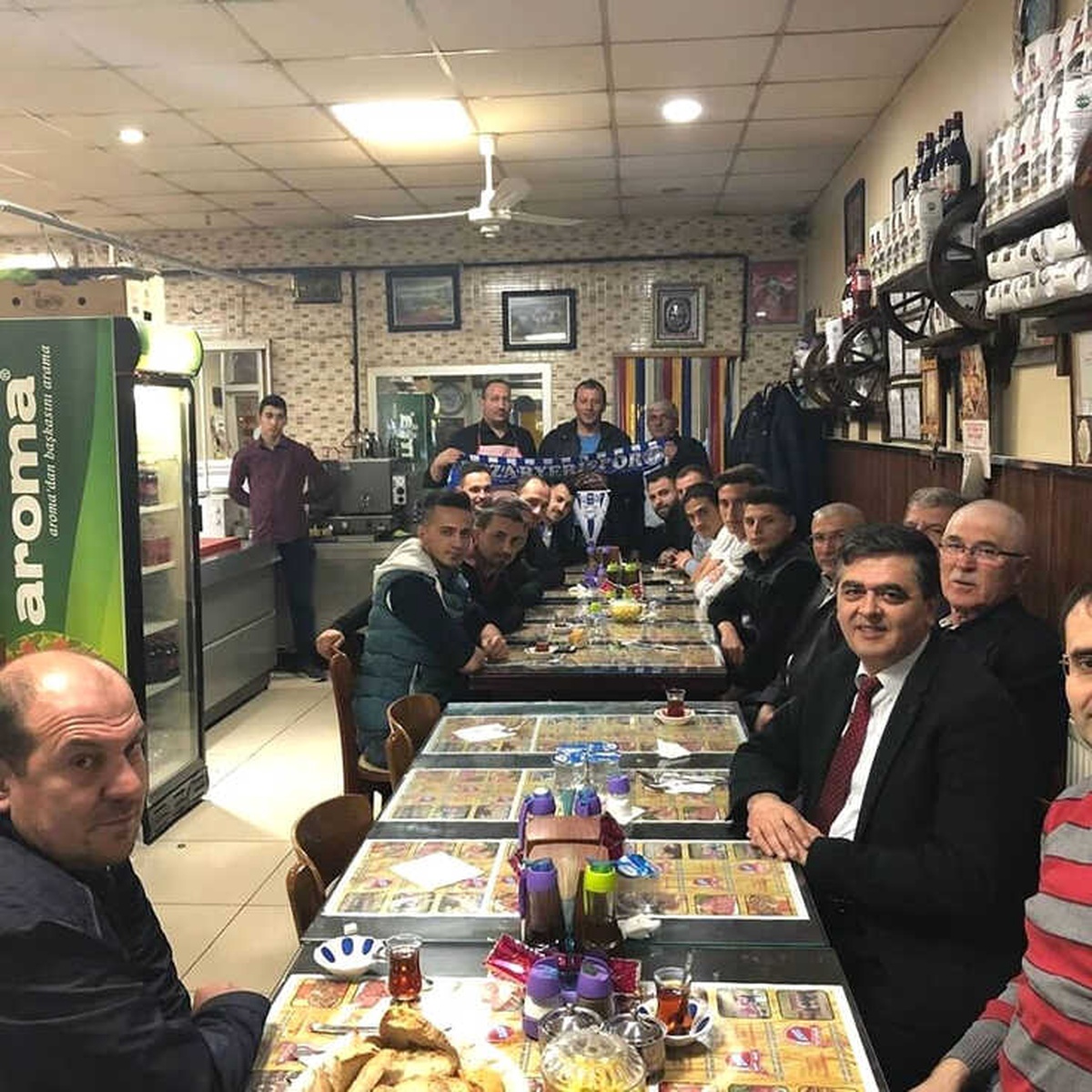 Başkan Yalçın\'dan Pazaryeri Spor\'a Sezon Sonu Yemeği