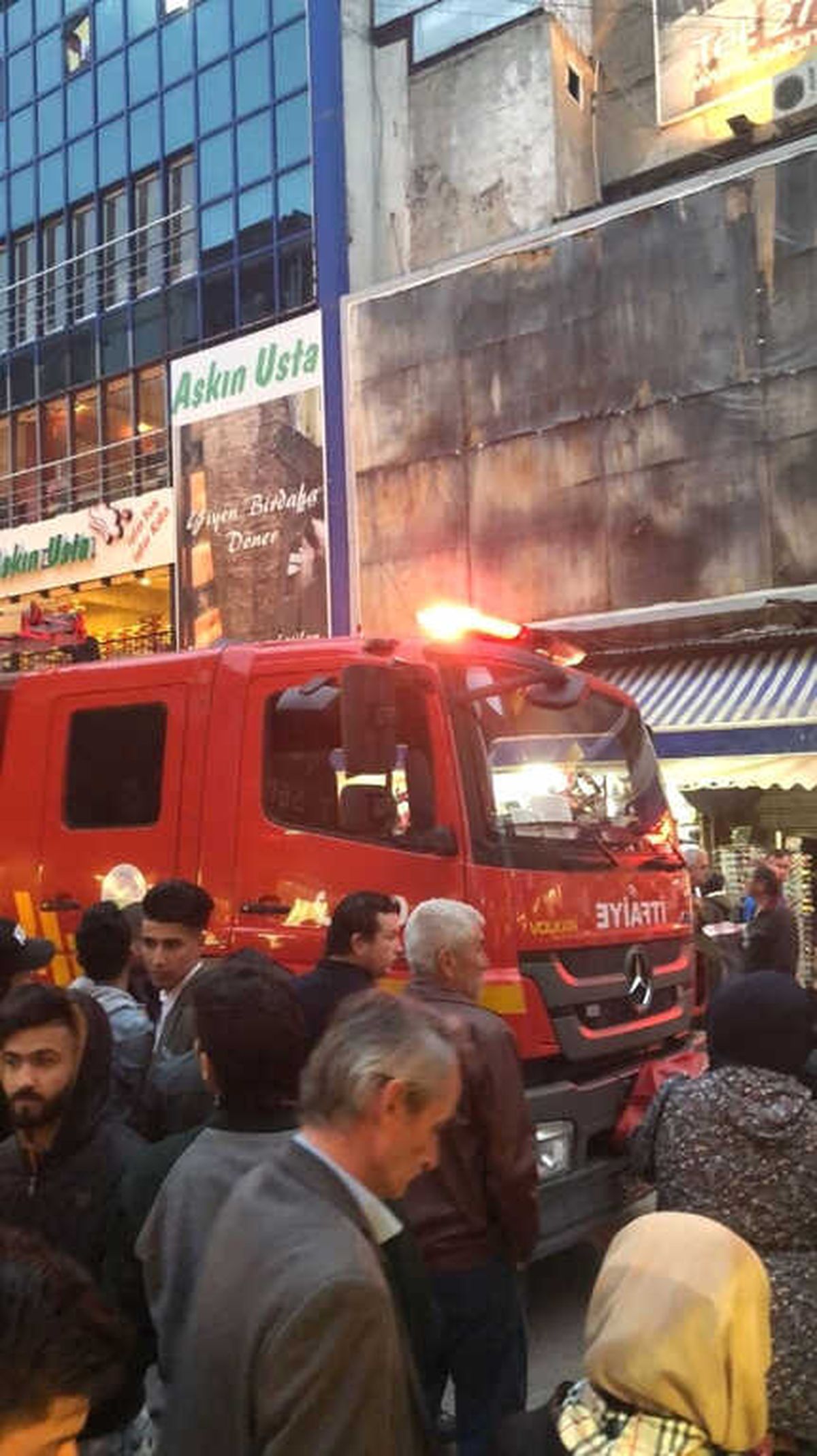 Çatı Yangını Korkuttu