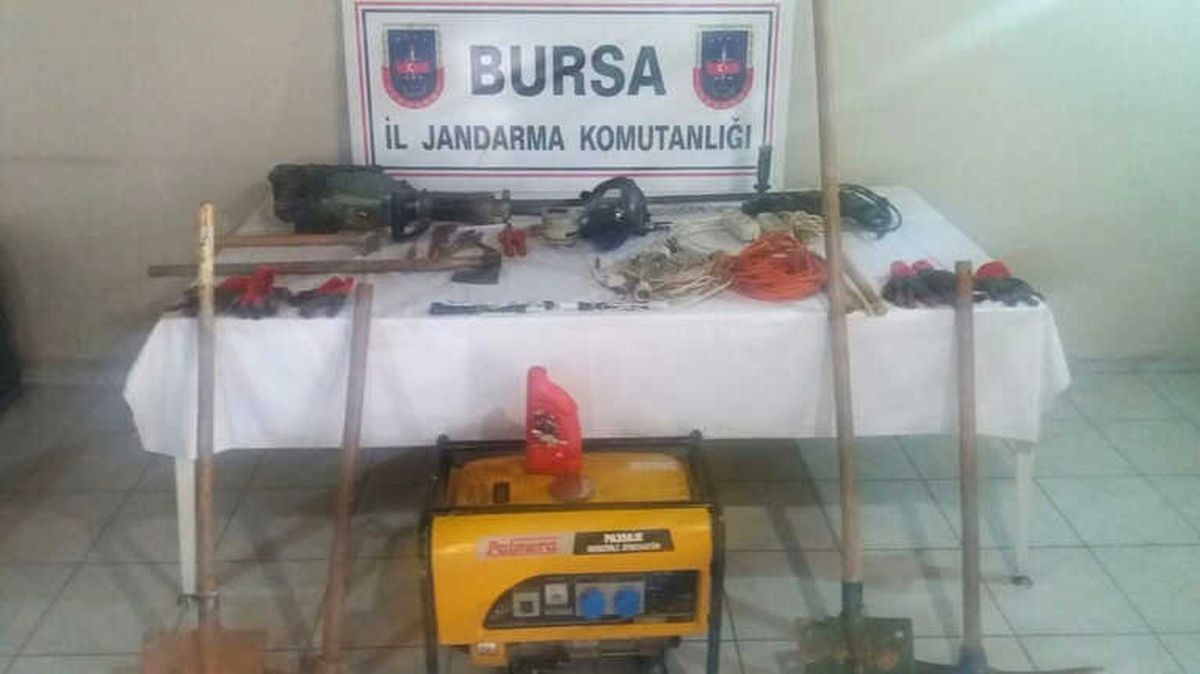 Çukurda Gözaltı