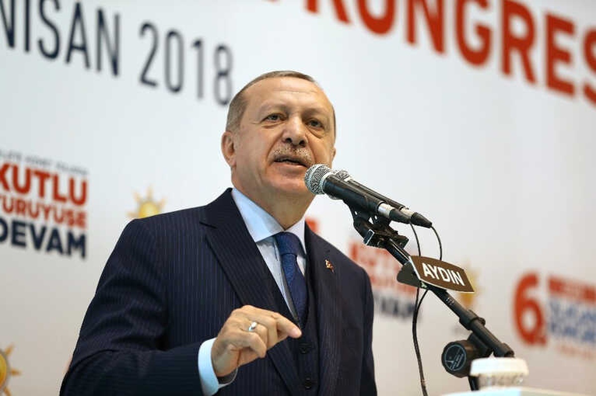 Cumhurbaşkanı Erdoğan: "Bu Zat En Geç 2019\'un Kasım Ayında Siyasi Hayatını Noktalayacak"