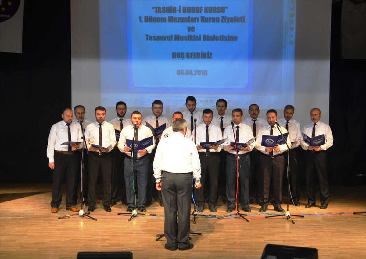 Din Görevlilerinden Kur\'an Ziyafeti ve Tasavvuf Musikisi Dinletisi