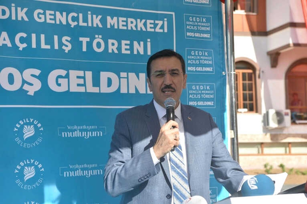 Gümrük ve Ticaret Balkanı Tüfenkci: "Türkiye Artık Kendi Tankını, Topunu, Silahını Üretir Hale...