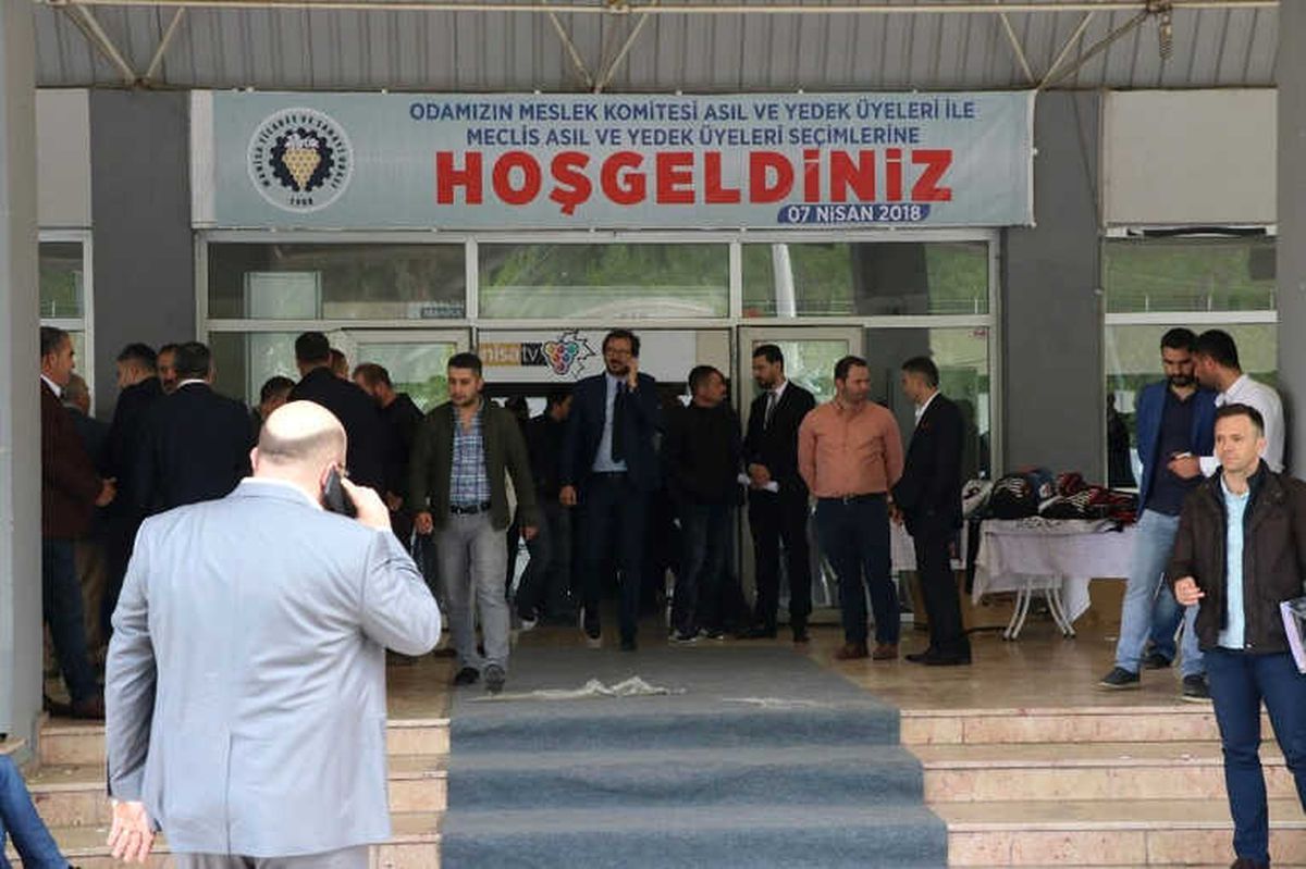 Manisa\'da İş Dünyası Seçime Gitti