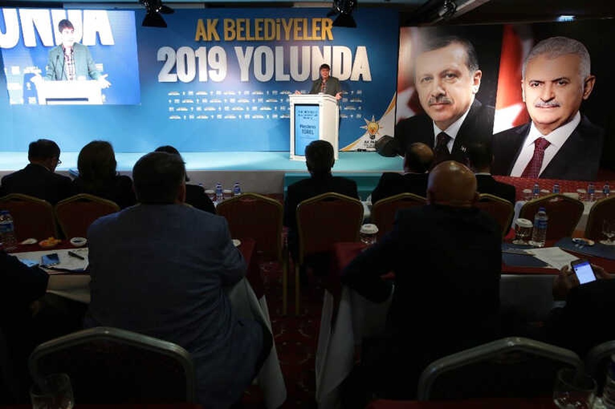 Menderes Türel: "Nefsimizi Paspas Etmeliyiz"