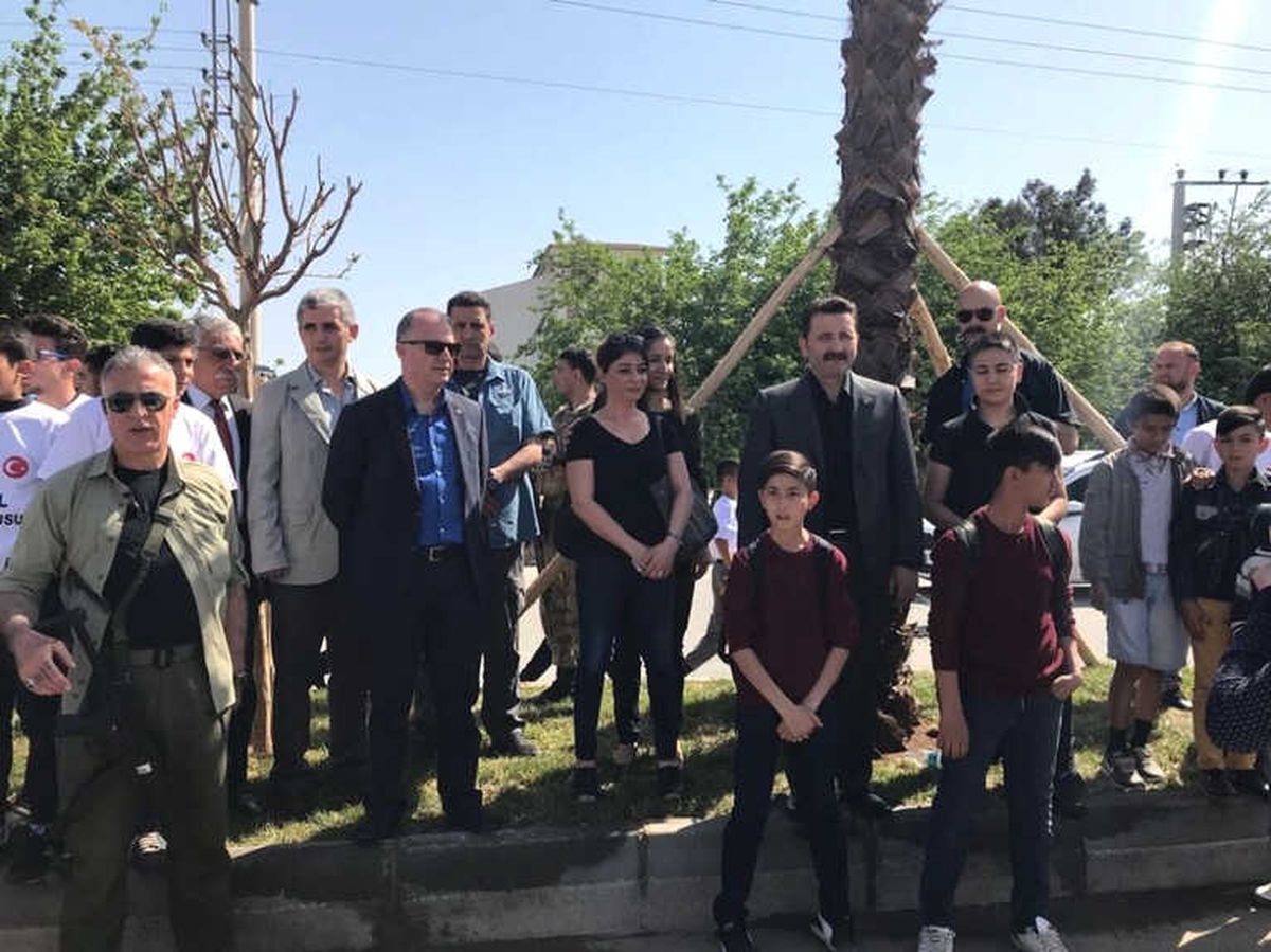 Nusaybin\'de Çocuklar Polisler İçin Koştu
