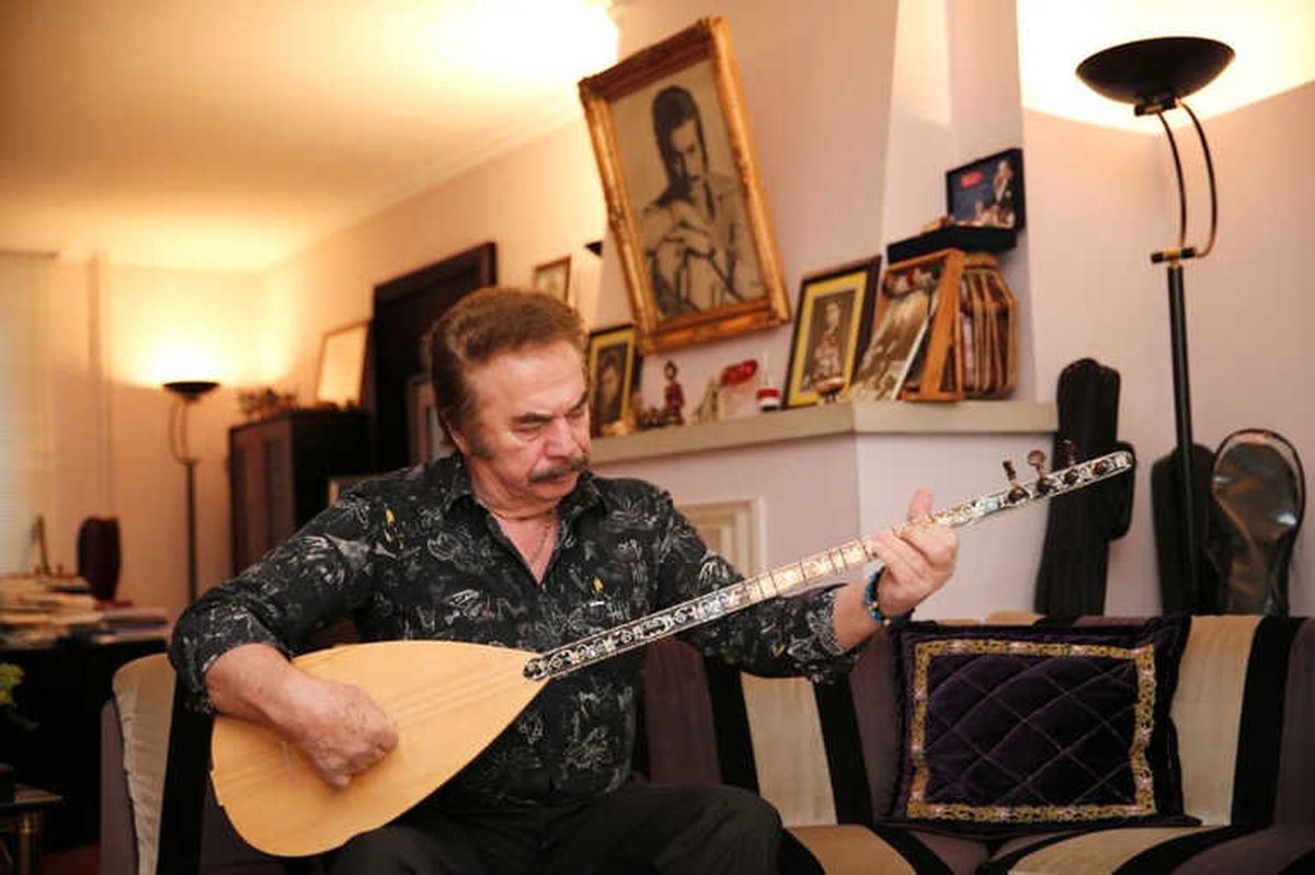 Orhan Gencebay\'dan Hatay\'da Mehmetçik\'i Ziyaret Eden Sanatçılara Destek