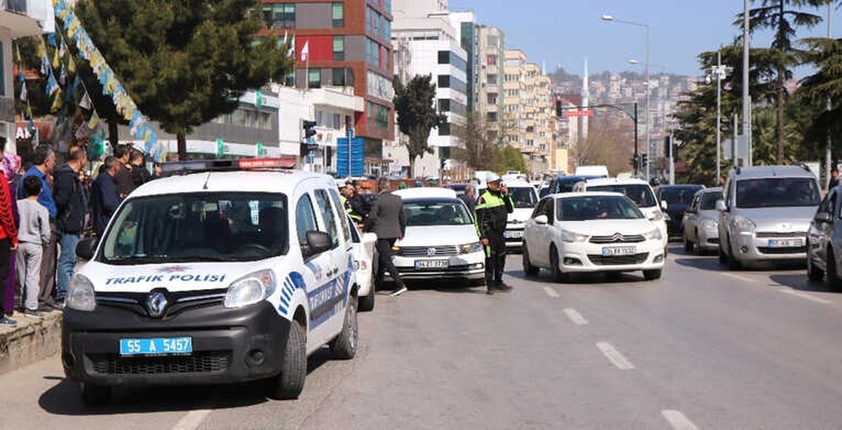 Otomobilin Çarptığı Yaşlı Adam Ağır Yaralandı