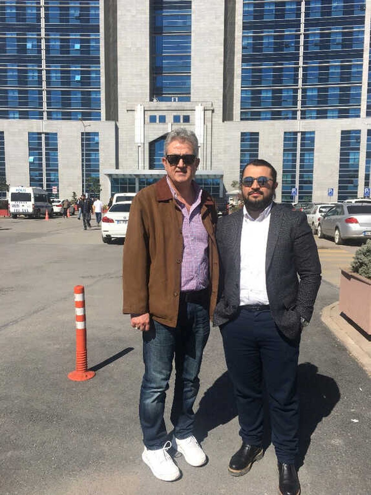 Hesaplarını Kapatan Twitter\'dan Şikayetçi Oldular