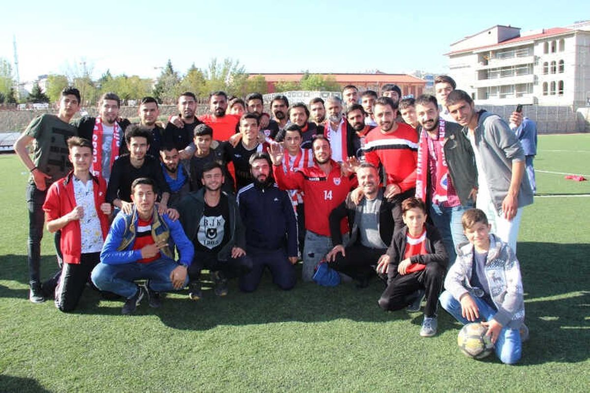 Rüstemapaşaspor Namağlup Bal\'da