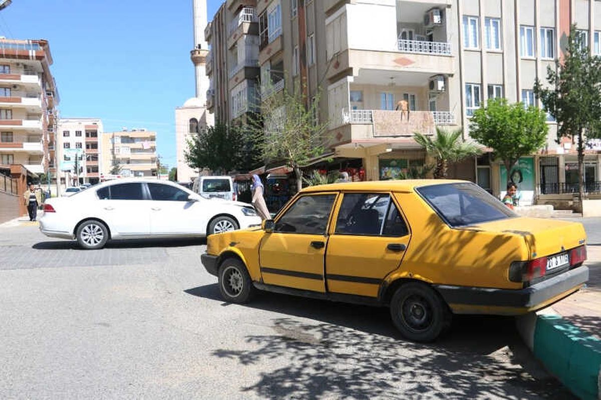 Şanlıurfa\'da Trafik Kazası: 2 Yaralı
