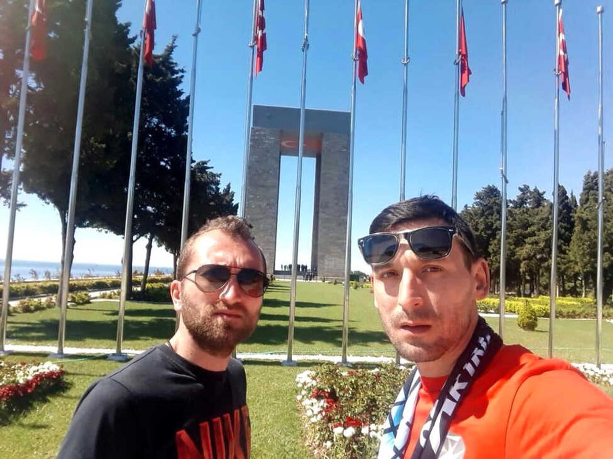 Şehitler İçin Çanakkale\'ye Yürüdüler