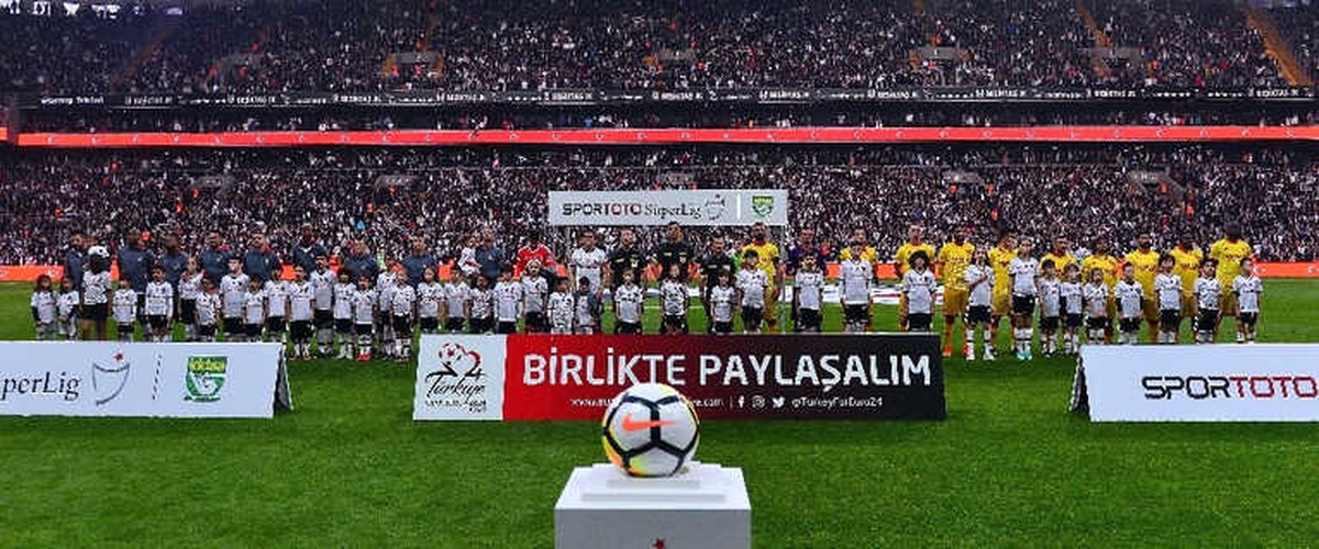 Spor Toto Süper Lig: Beşiktaş: 0 - Göztepe: 0 (Maç Devam Ediyor)