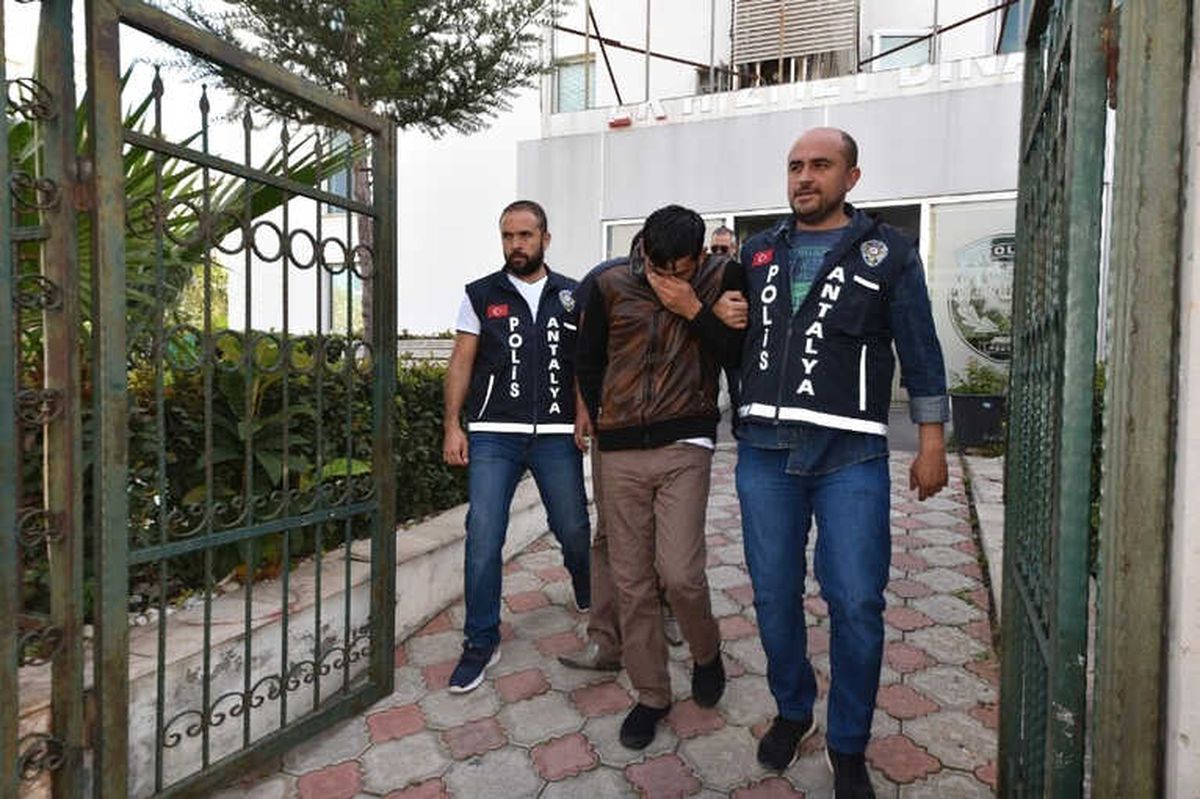 Ziynet Eşya Hırsızları Adliyeye Sevk Edildi