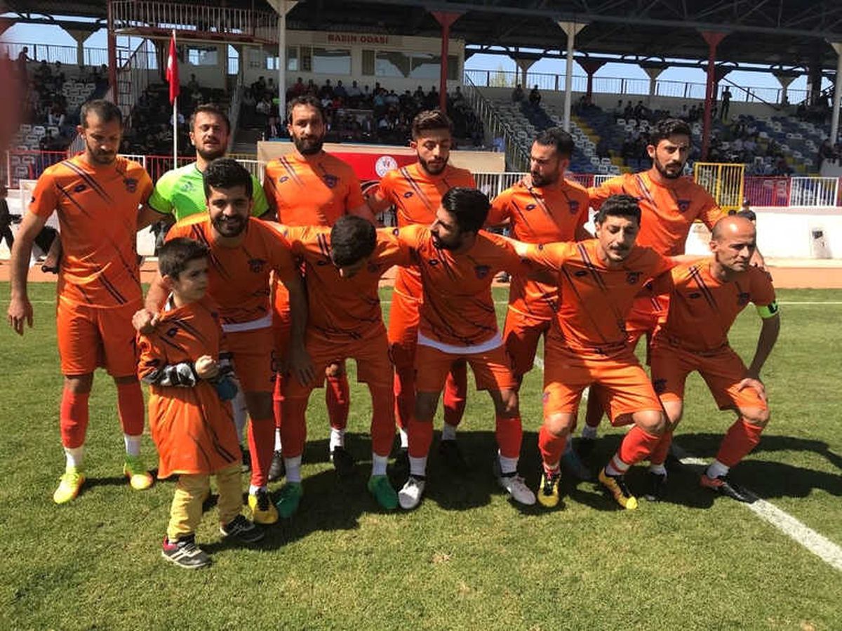 1955 Batmanspor Bal\'e Yükseldi
