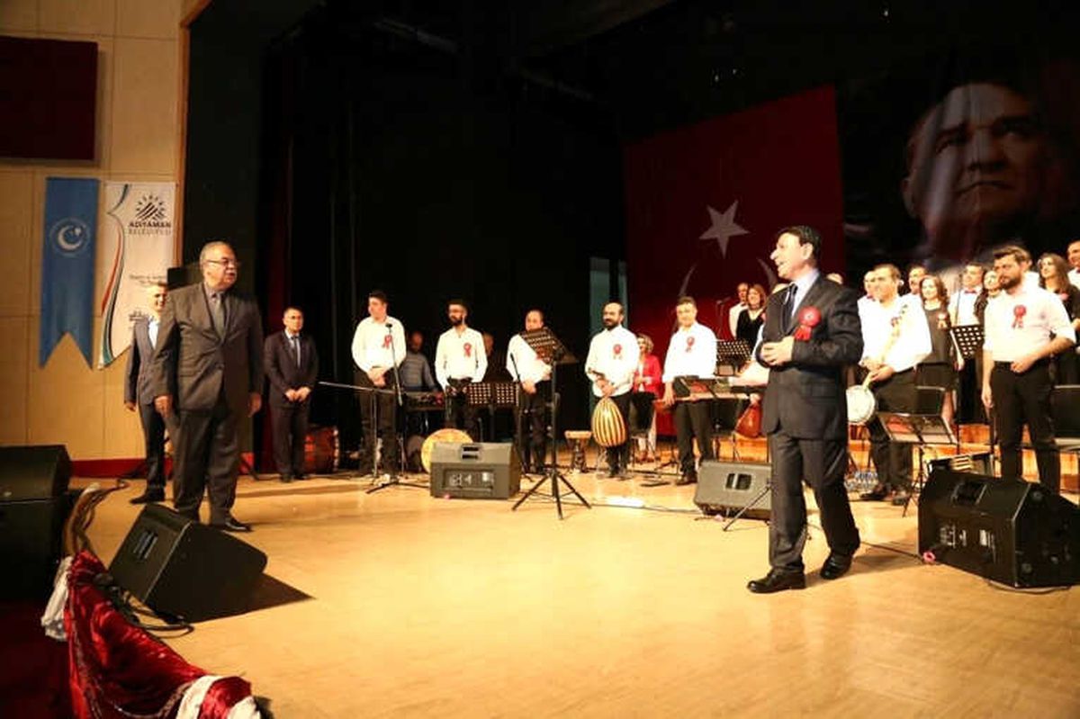 Adıyaman\'da \'Yiğitlerin Türküsü\' Adlı Konser Düzenledi