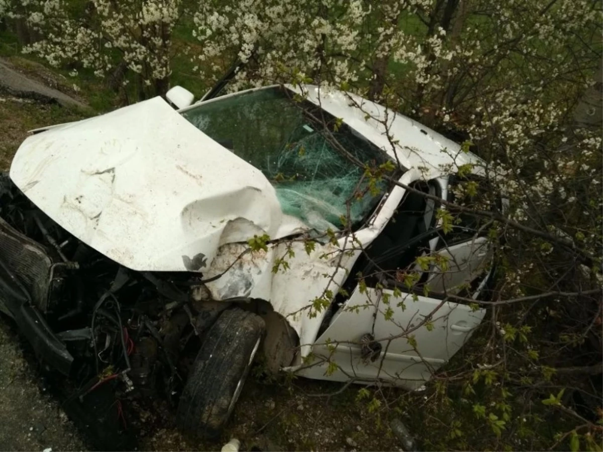 Afyonkarahisar\'da Trafik Kazası: 2 Yaralı