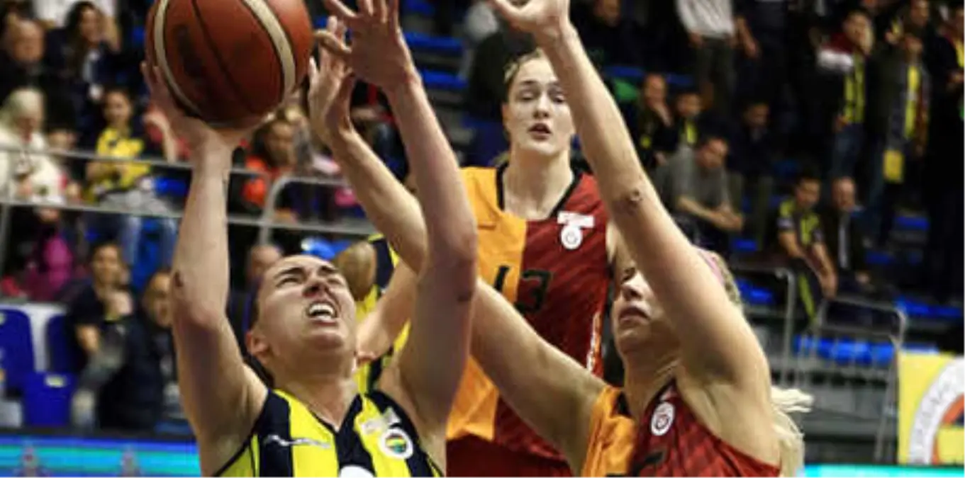 Fenerbahçe: 75 - Galatasaray: 68