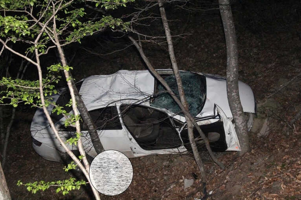 Otomobil 60 Metrelik Uçuruma Yuvarlandı: 1 Ölü