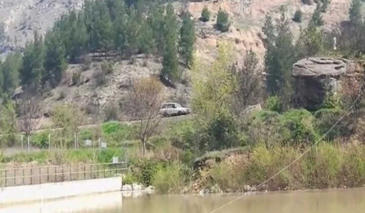 Otomobilin Tren Yolunda Tehlikeli Yolculuğu